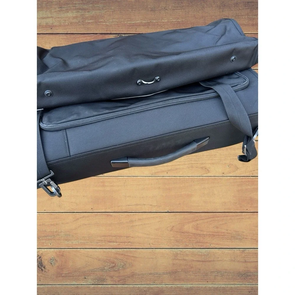 Victorinox Black Garment Bag - Suitcase Travel Bag Suits Shoe Compartment